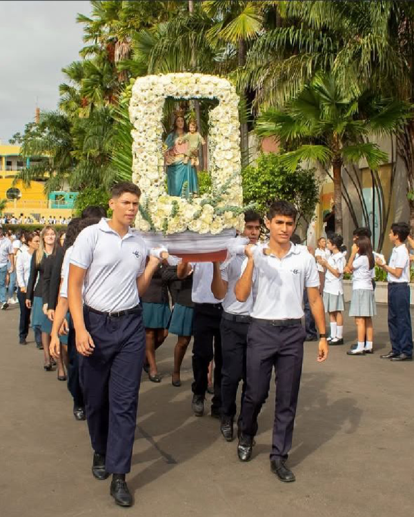 Arco Floral para la Virgen María - COD. 618